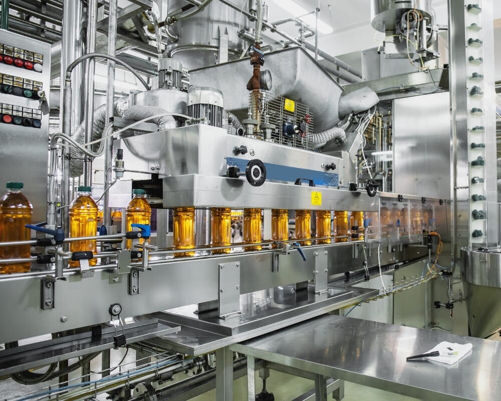 Food and beverage plants use oil-free compressors in areas where the compressed air comes in direct contact with their products or processes.
